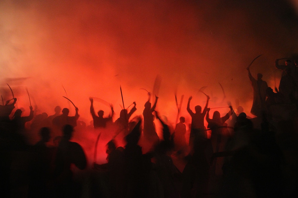 mettere a ferro e fuoco significato